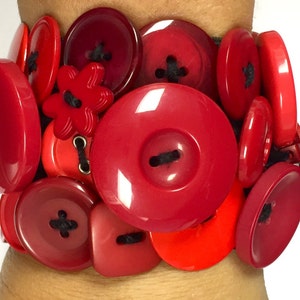 Vintage and Newer Buttons Bracelet Featuring Buttons of RED image 3
