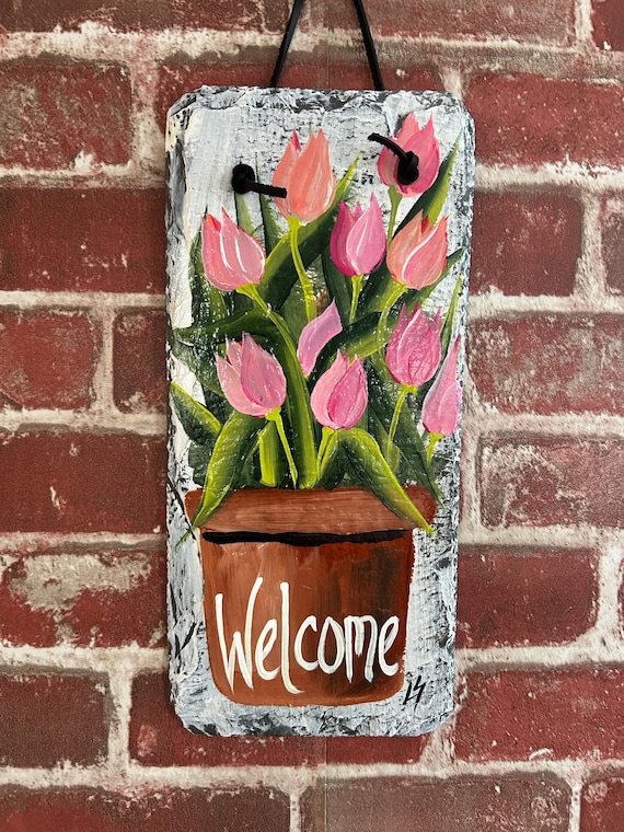 Hand-Painted Tulip Slate welcome Sign: Spring Porch Decor (12x5)