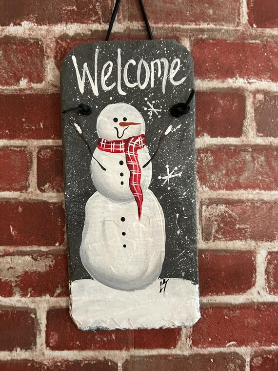 Hand Painted Snowman Slate: Rustic Winter Wall Decor, snowman door hanger, outdoor art