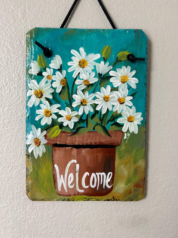Painted daisy slate, welcome floral door hanger, Daisies porch decor, Hand Painted floral welcome sign, Deck decor, garden decor