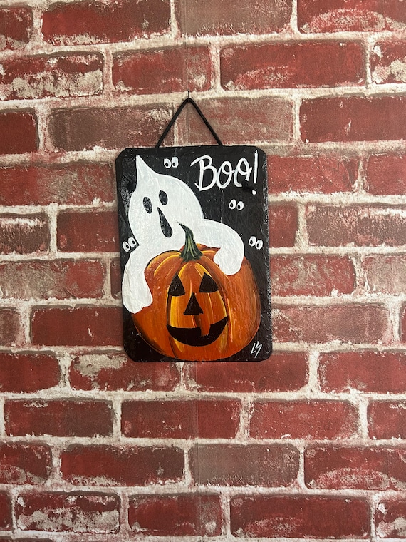 Painted Halloween slate sign: Halloween Porch decor