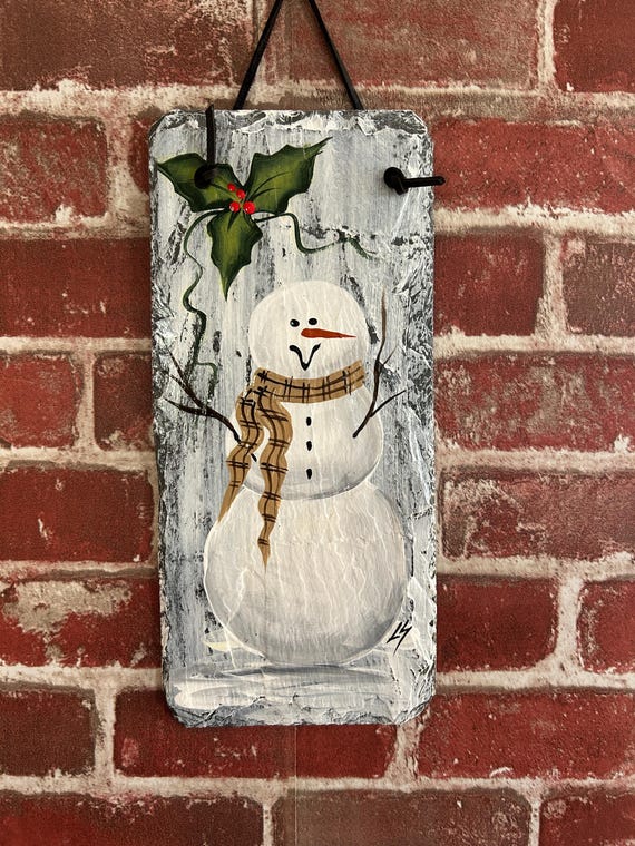 Hand Painted Snowman Slate: Rustic Winter Wall Decor, snowman door hanger, outdoor art