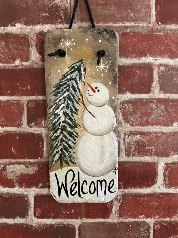 Hand Painted Snowman Slate: Rustic Winter Wall Decor, snowman door hanger, outdoor art