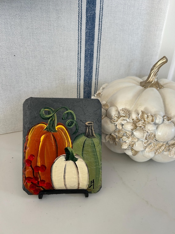 Thanksgiving hostess gift, Pumpkin slate, 6x5 hand painted slate, Mantle decor, Pumpkin shelf sitter, Gift for hostess, Thanksgiving slate