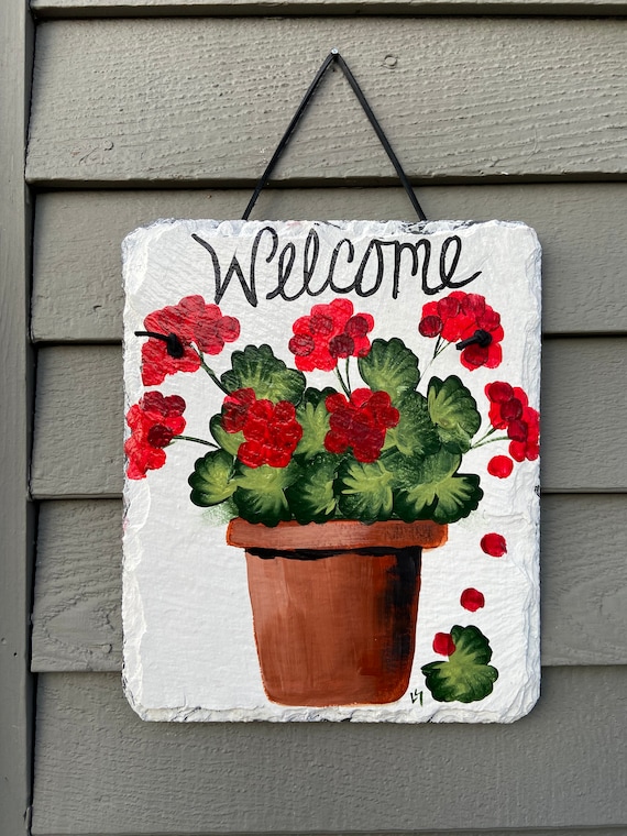 Spring slate sign, Red geraniums Welcome sign , welcome plaque, Painted slate,, Door hanger, Patio decor, Gift for Mom, Mother's Day gift