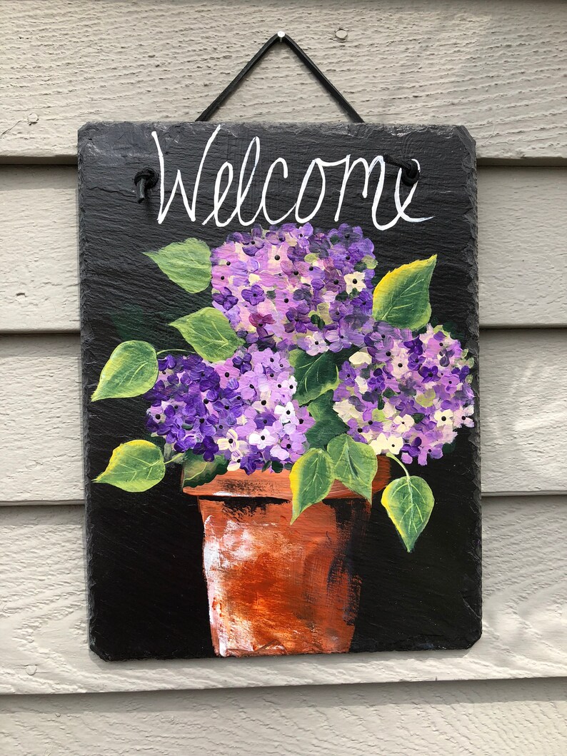 Slate welcome sign Purple hydrangeas Welcome sign Painted Slate welcome sign welcome plaque Spring welcome sign Spring door hanger