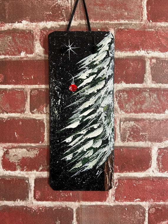 Hand Painted Christmas Tree Slate: Rustic Winter Wall Decor, Holiday door hanger