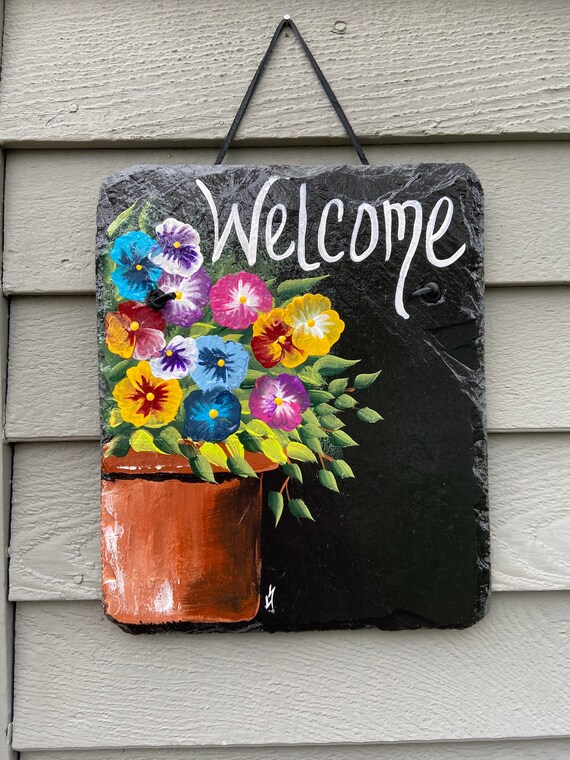 Pansies Slate Welcome Sign, Spring door hanger, Welcome sign, Garden decor, porch decor, outdoor spring decor, deck decor, painted slate