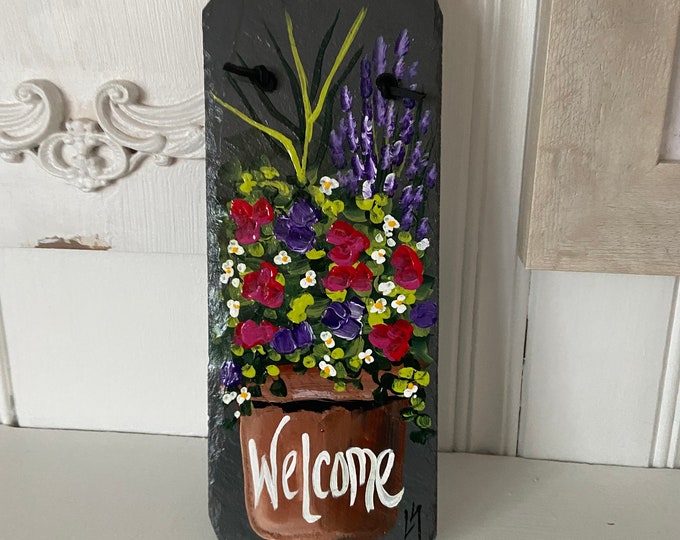 Painted slate welcome sign, personalized garden slate sign, Floral welcome plaque, Porch decor, door hanger, porch sign, garden decor