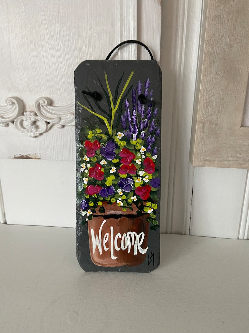 Painted slate welcome sign, personalized garden slate sign, Floral welcome plaque, Porch decor, door hanger, porch sign, garden decor image 1