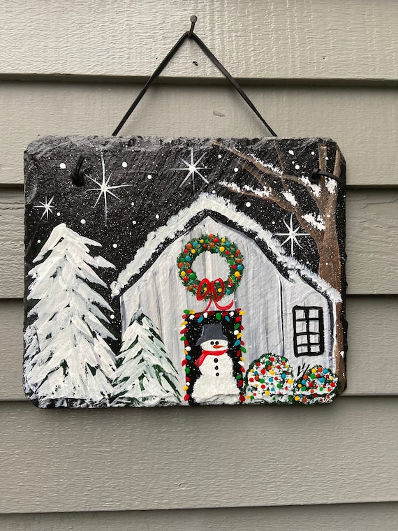 Painted Christmas Barn Slate, Christmas Welcome sign, Chrismas door hanger, Slate Sign, Christmas slate, Christmas Barn welcome plaque
