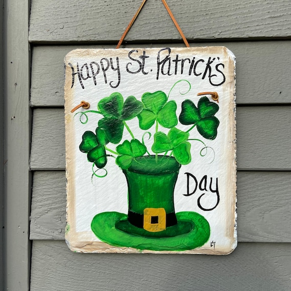 Irish slate sign, St. Patrick's Day Slate door hanger, St Patricks Day decor, Irish decor, Irish sign, St Patricks Day sign, painted slate
