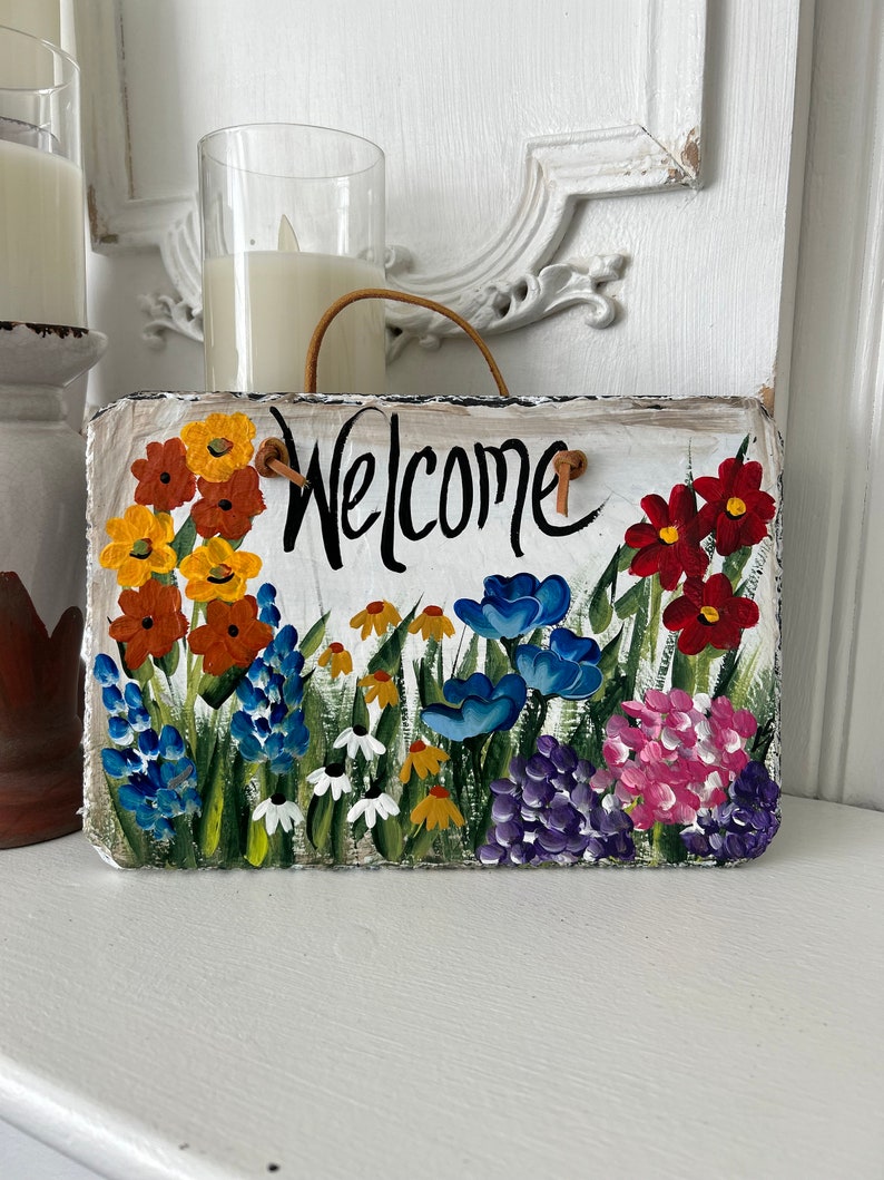 Panneau de bienvenue en ardoise peinte, panneau de jardin en ardoise, plaque de bienvenue florale, décor de porche, accroche-porte, petit panneau de bienvenue en ardoise, décoration de jardin image 2