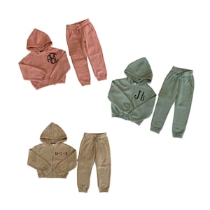 Kids Personalized Jogger Set Monogram Zip Hoodie Customized Sweatsuit Childrens Fleece workout Set Matching Embroidered Tracksuit Initials