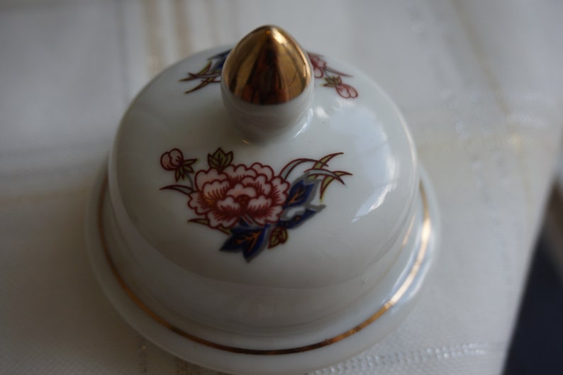 Japanese Ginger Jar by Imari with Lid Vintage