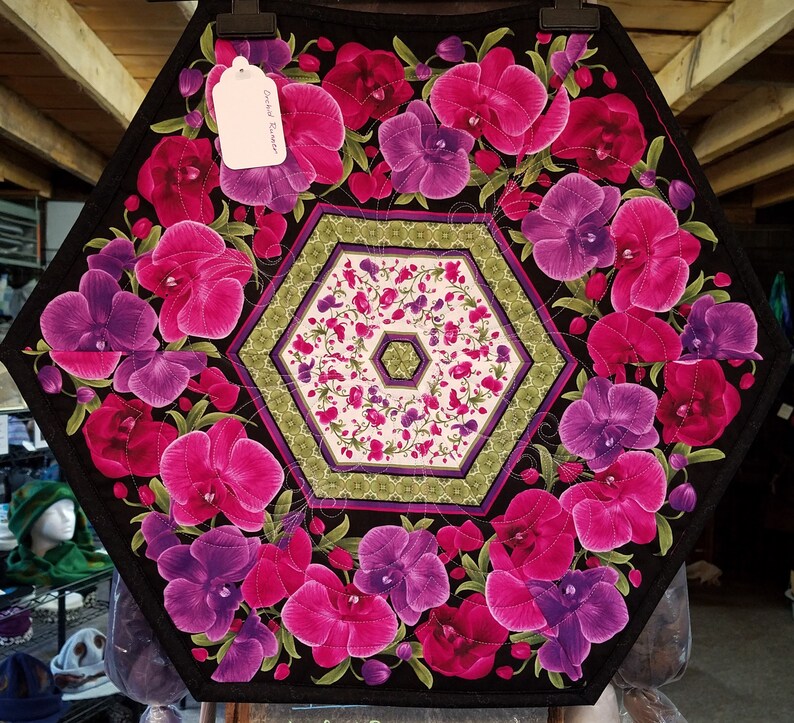 Quilted Table Runner Table Runner Quilted 60 Degree Triangle Etsy