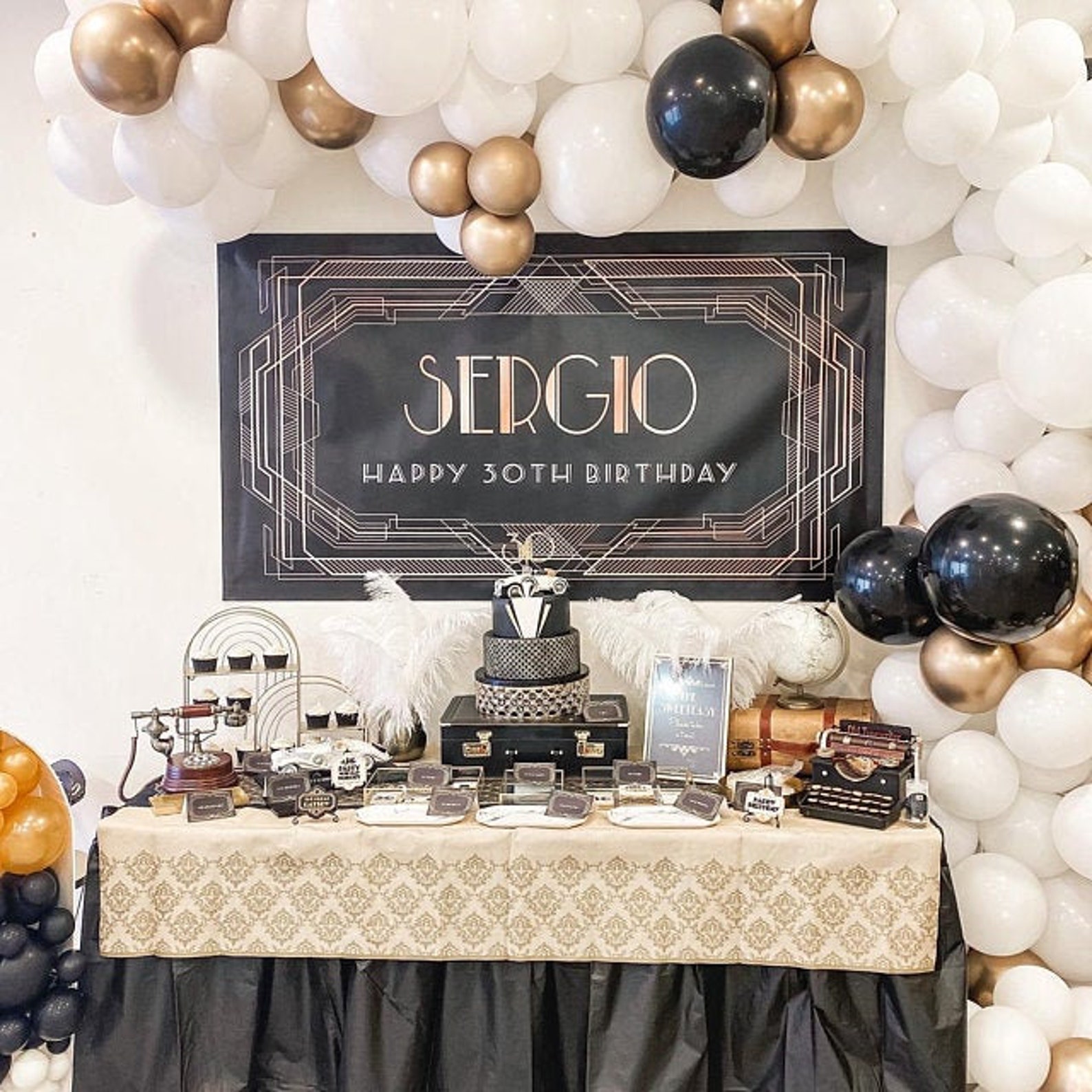 Aperturee Black Gold Elegant Gatsby Round Birthday Backdrop
