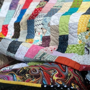 Scappy Potato Chip Block Quilt Multi Colored 80.5”x85” - Etsy