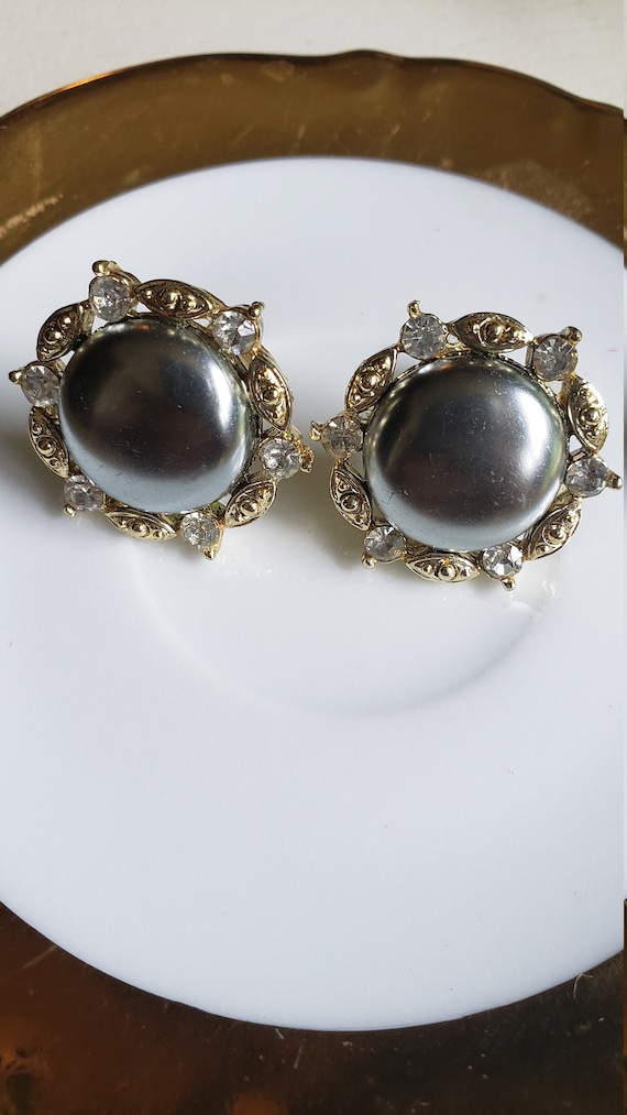 Vintage clip on earrings with rhinestones