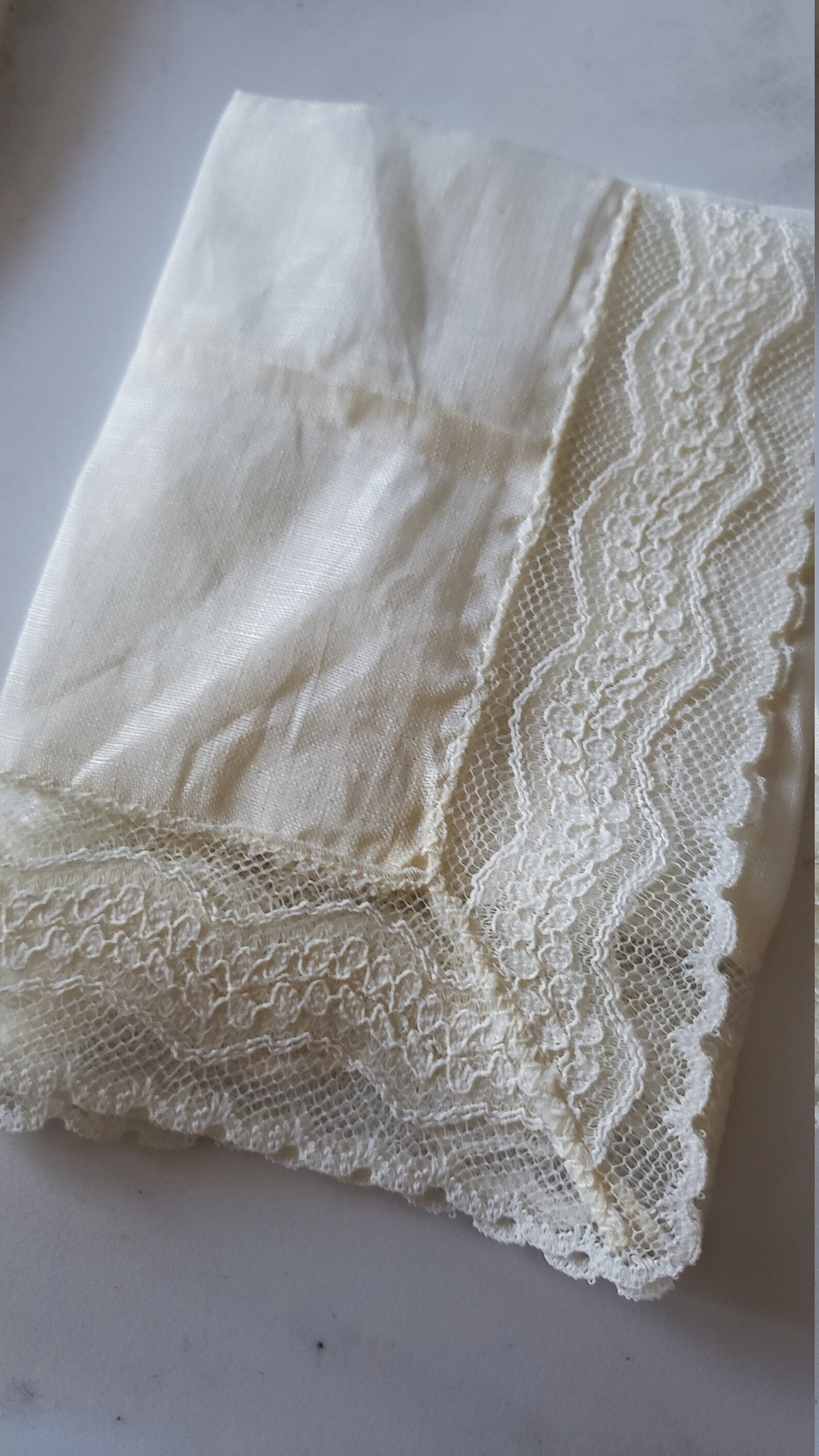 Dainty Vintage Lace Handkerchief - Etsy