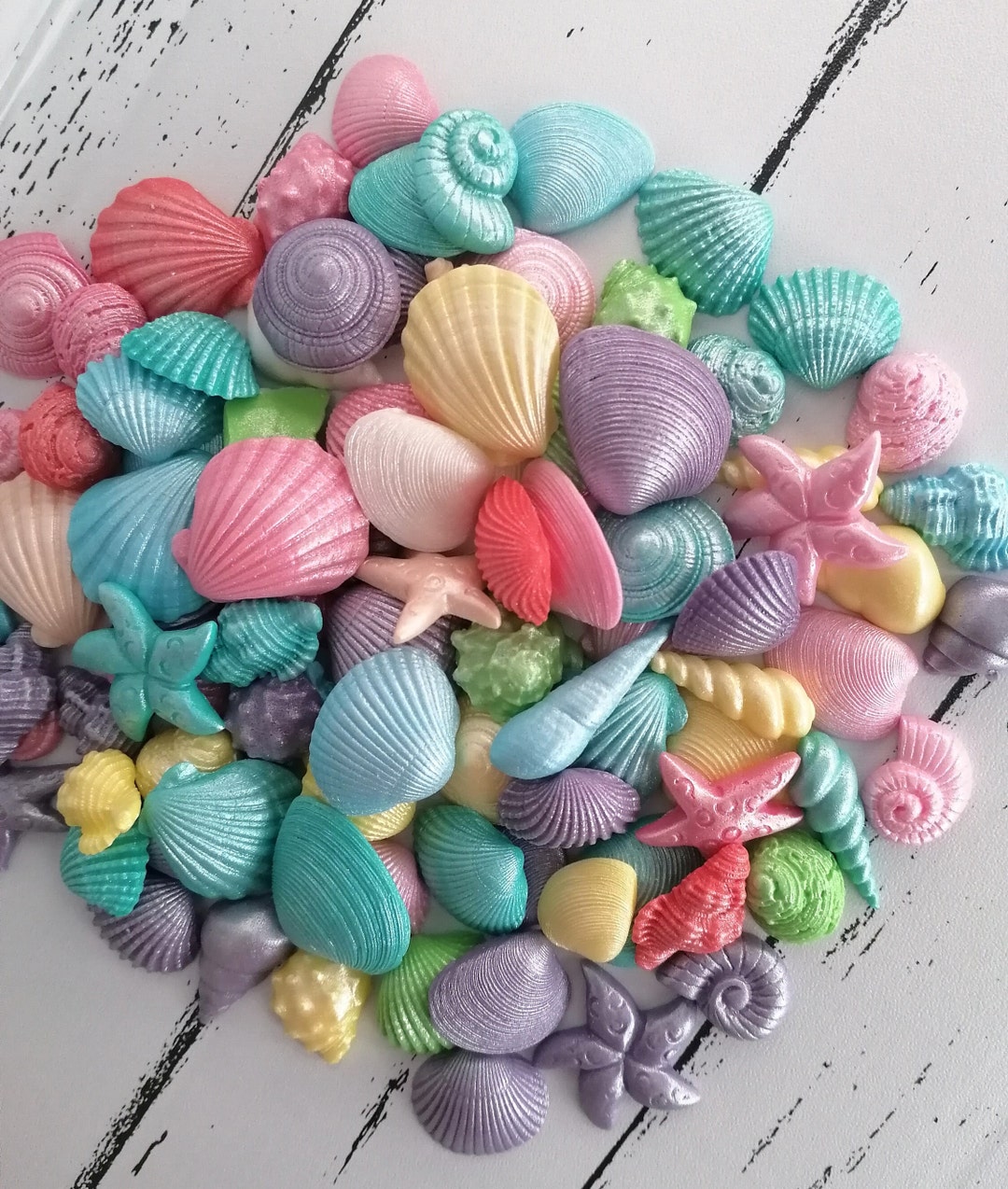 Edible Sugar Icing Sea Shells Shimmer Beach Cupcake Toppers Cake ...