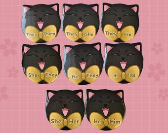 PRONOUN BUTTON PIN Black Cat