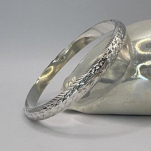 Vintage 925 Sterling Silver Bangle, Star Cut Etched Silver Hallmarked 925 Keepsake Bangle, WildVetiver Vintage Jewellery