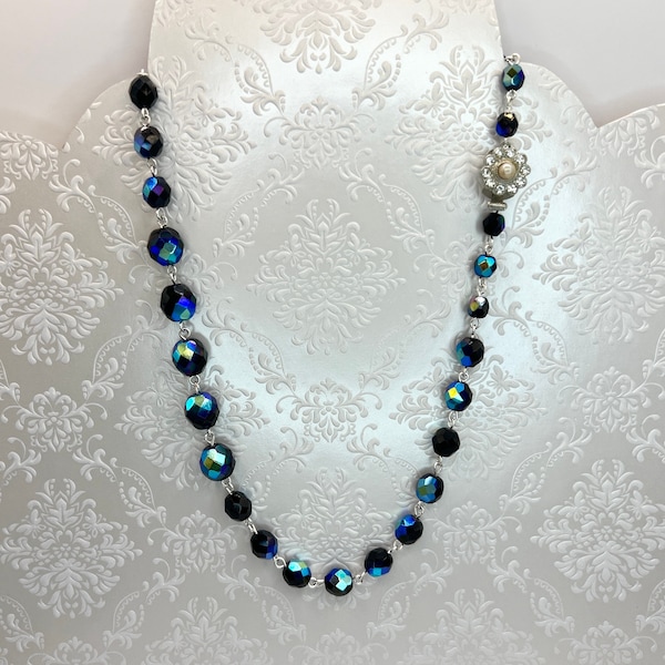 Collar AB de cristal checo negro azabache vintage, cuentas de cristal azul de cristal de arte graduado Circa 1950's, bisutería antigua WildVetiver