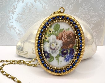 Vintage azul Floral Limoges camafeo collar cristal austriaco, flores silvestres azul flor encanto 1960's Retro, viejos cristales Swarovski WildVetiver