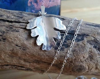 Collar de hoja de espino de plata