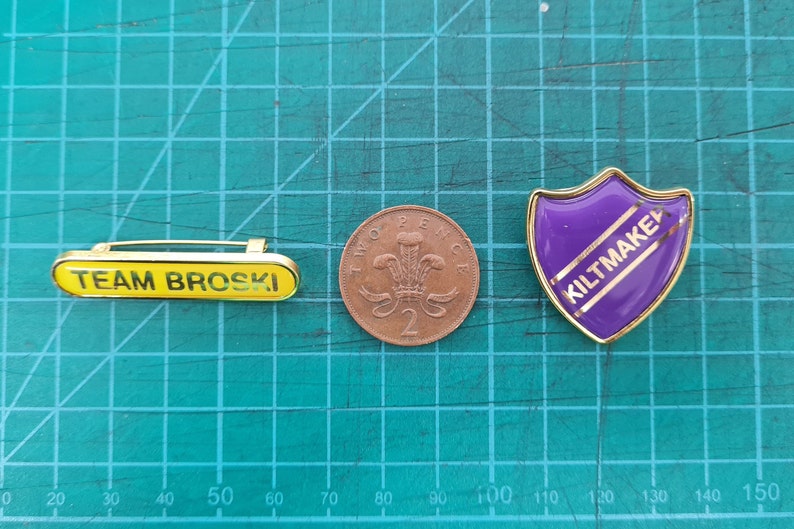 Create Your Own School Shield/Bar Pin Badge image 6