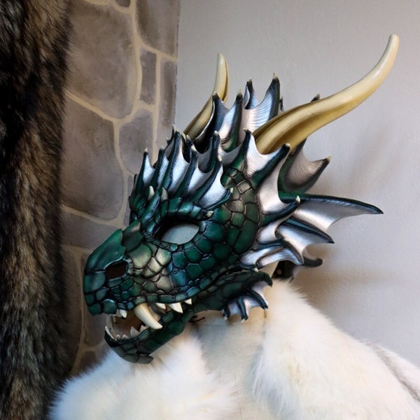 Grüner Drache mit beweglichem Kiefer - Ledermaske für Larp LARP Rollenspiel Cosplay Furry