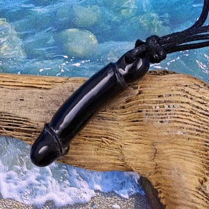 Thai Palad Khik Buddhistische Schutz Amulett Phallus schnitzen Anhänger Halskette Recycled Schwarz Horn