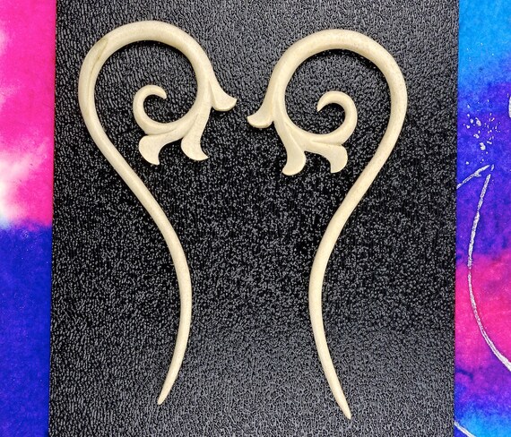Girl with the dragon tattoo earrings outlet