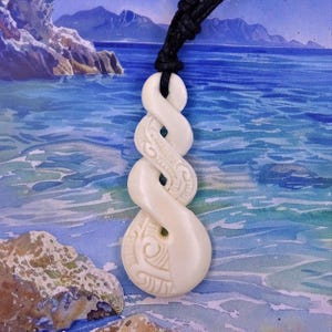Maori Twist Pikorua Triple Twist  Pendant Necklace Beach Jewelry