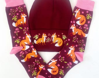 Red Fox Hat and Sock Bundle Patterned Unisex One Size Animal Art Quirky Apparel
