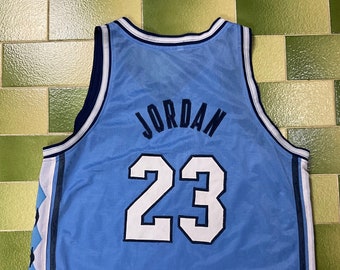 Vintage Michael Jordan # 23 North Carolina Tar Heels NCAA Swingman Basketbal Jersey Past als een grote