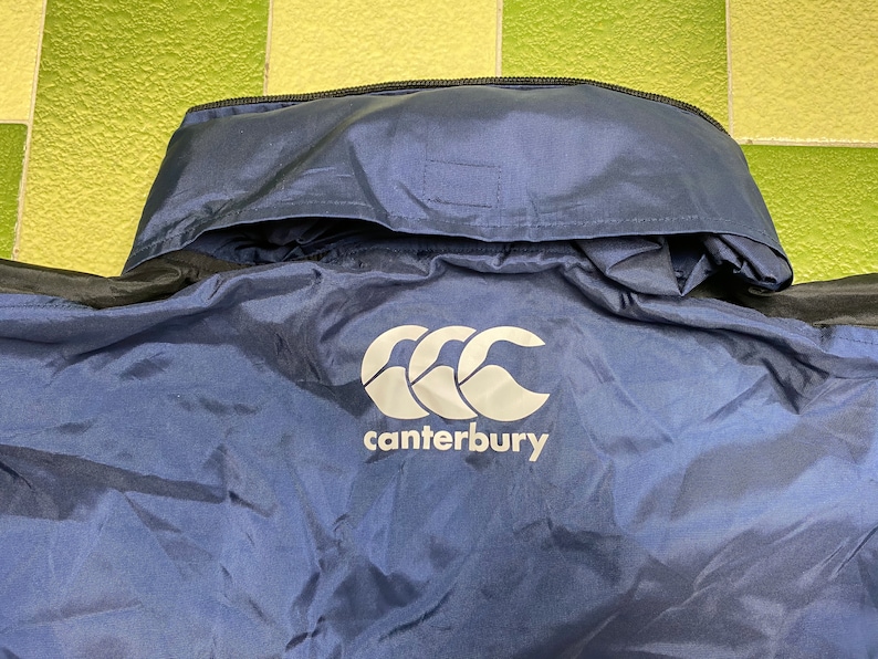 Canterbury Rugby Full Zip Packable Hooded Windbreaker Jacket Fits a L-XL