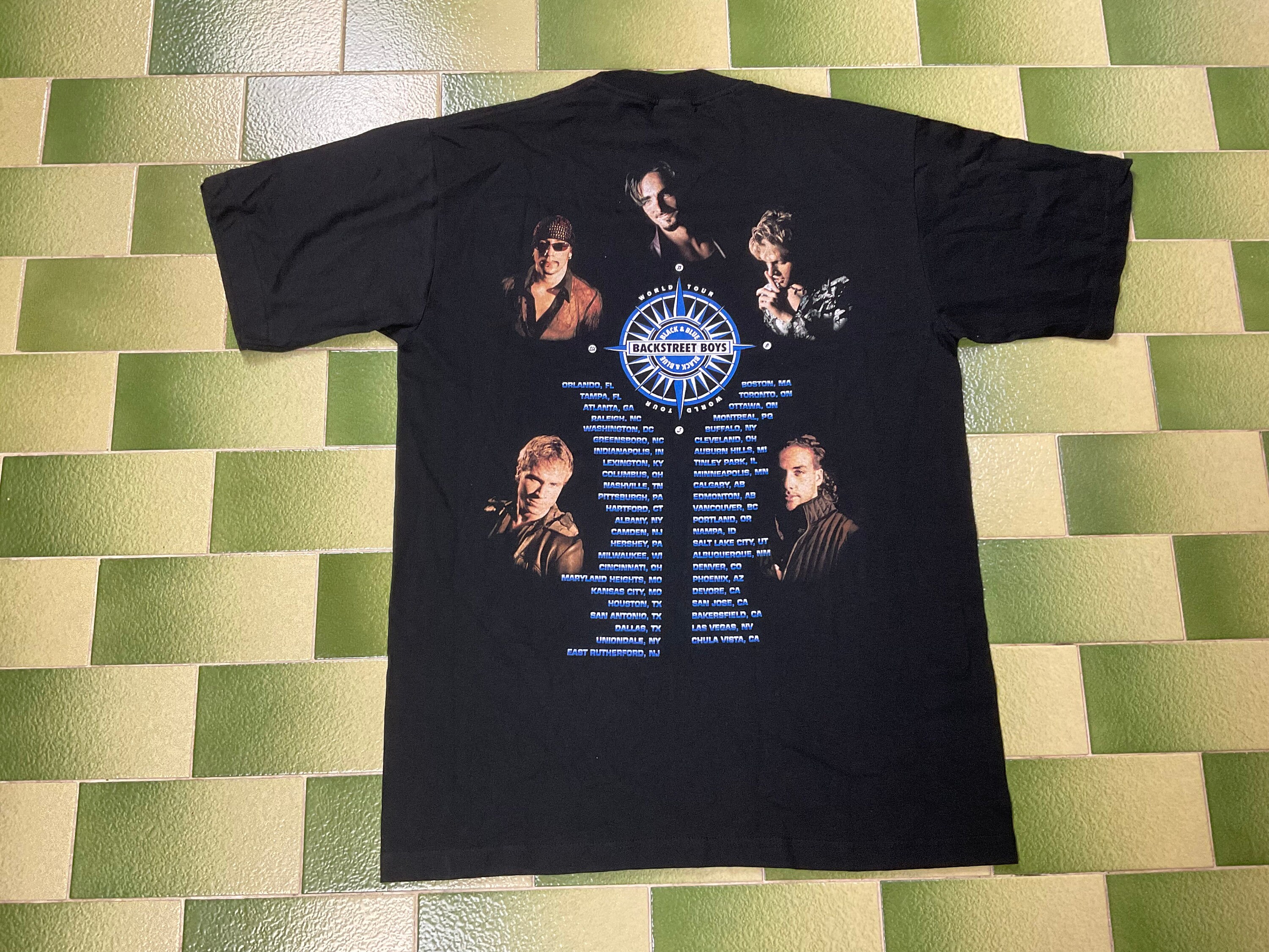 Vintage Backstreet Boys Black & Blue World Tour 2001 Giant T