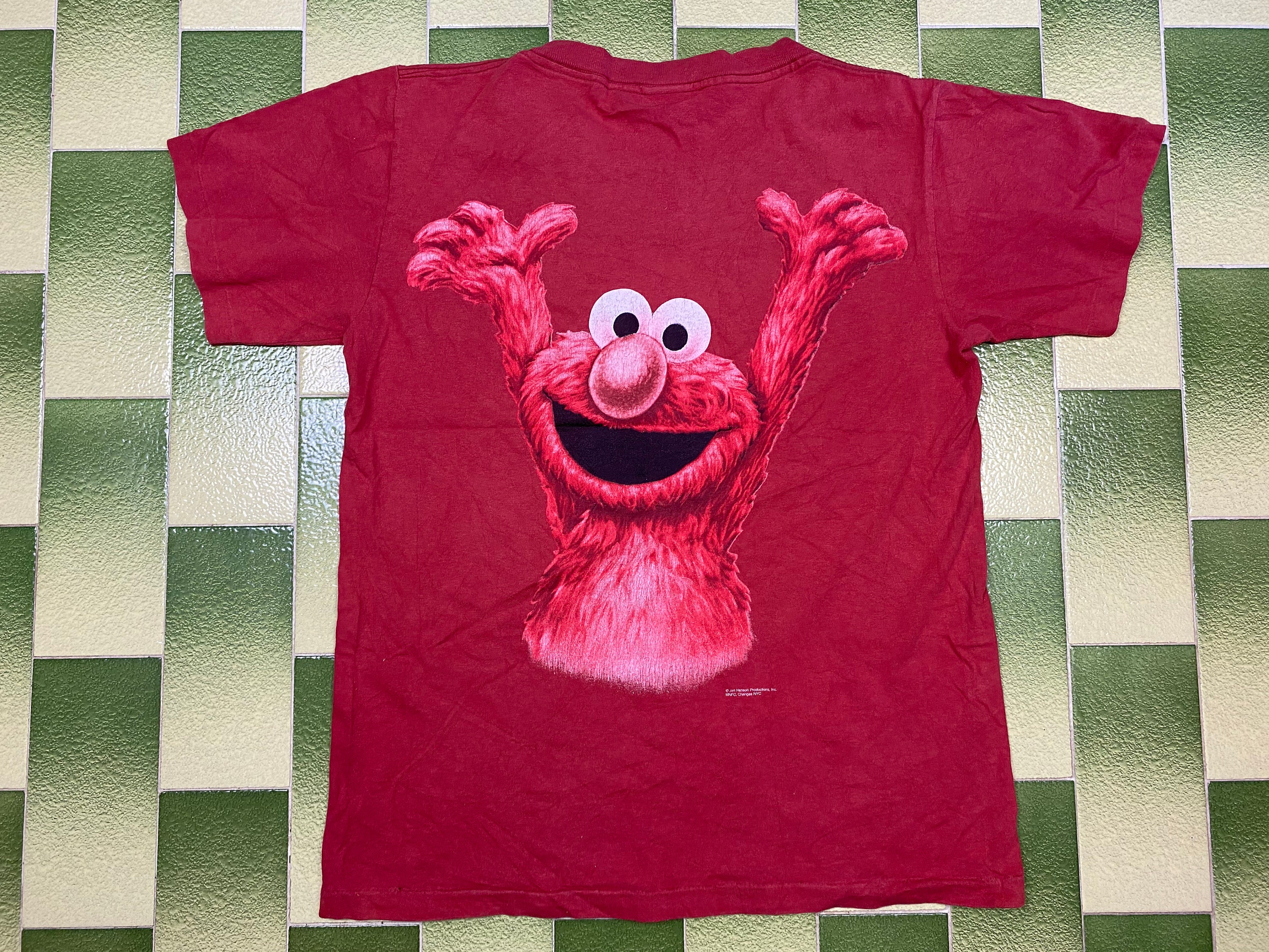 T shirt elmo deals