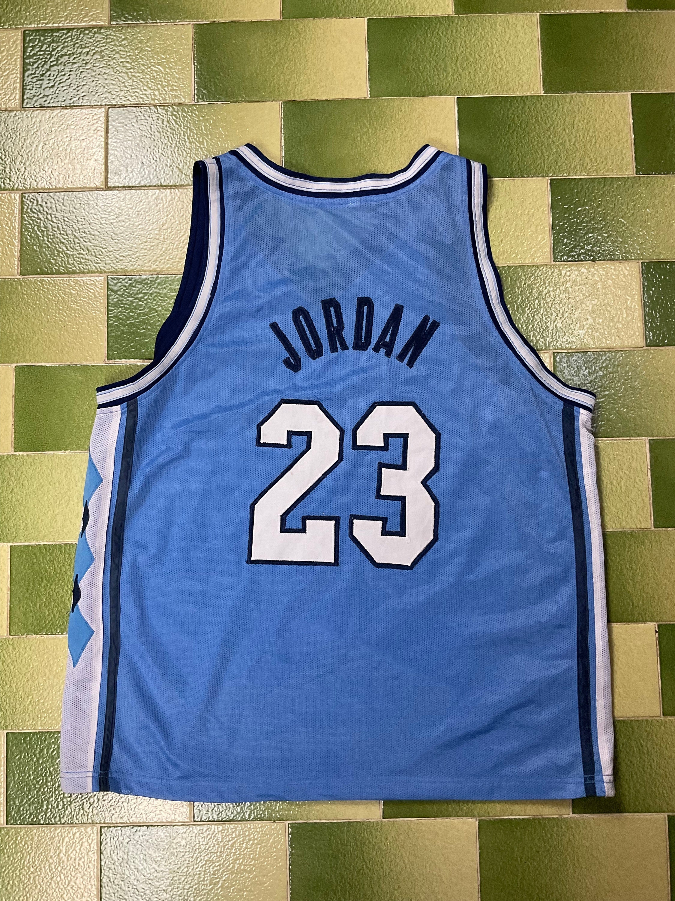 Michael Jordan North Carolina Tarheels Jersey #23 Nike NCAA Size 44 Stitched