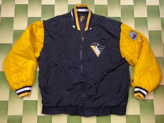 Vintage Pro Player NHL Pittsburgh Penguins Reversible Puffer