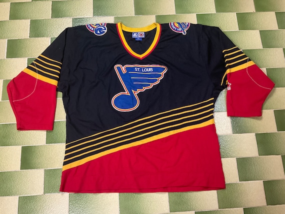 St Louis Blues Sweatshirt NHL 90s Graphic Hockey Sweatshirt 