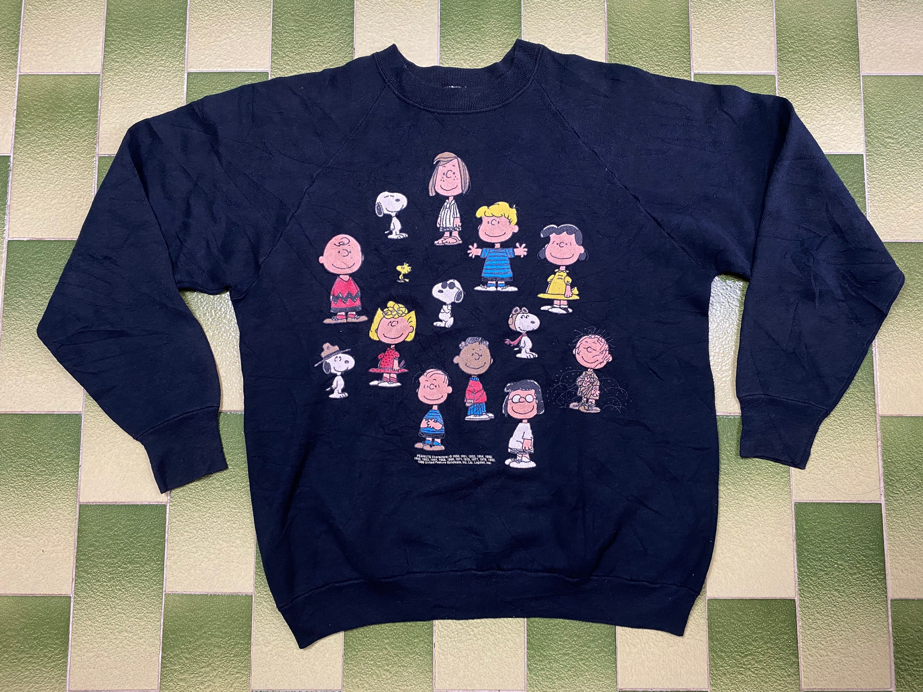 Vintage 90s Peanuts Characters Sweatshirt Charlie Brown Snoopy Comic