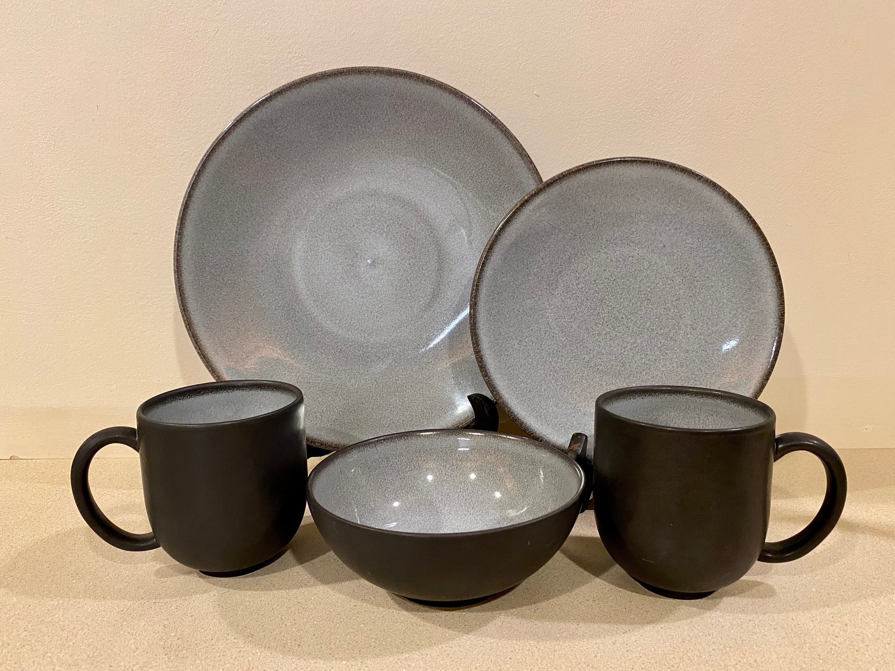 Jars tourron dinnerware sales