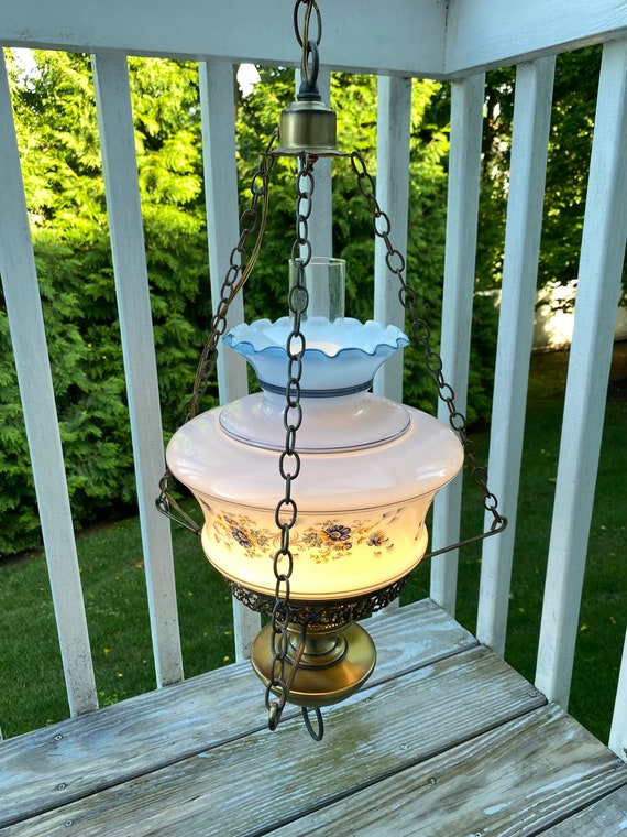 Quoizel Abigail Adams White Blue Floral Ceiling Lamp Chandelier 26