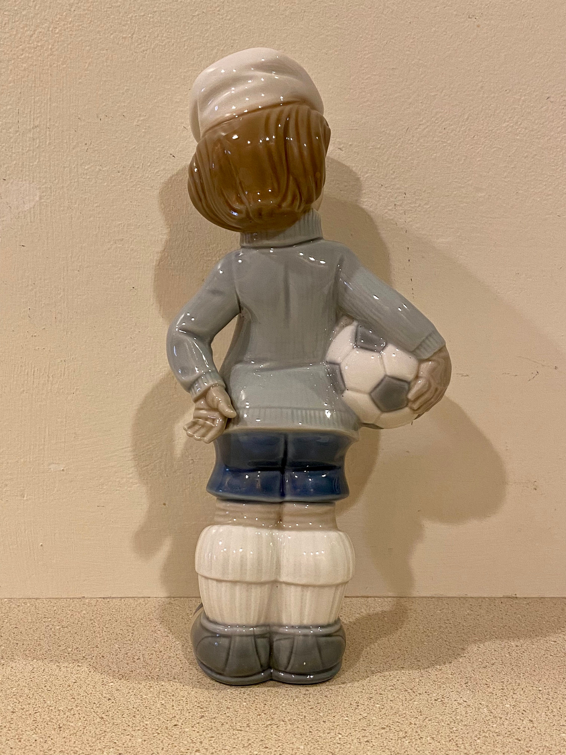 Soccer Player Boy by Lladro 8.25