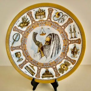 W Goebel Laszlo IspanKy 1980 Traditions 11.5” Plate #370 Third Edition
