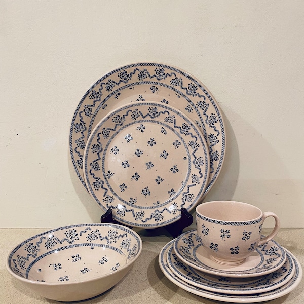 Discontinued Laura Ashley “Petite Fleur” Johnson Brothers Ironstone Dishwasher safe china England