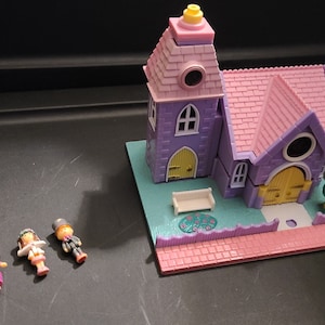 Vintage Bluebird Polly Pocket 1993 Wedding Chapel Church House, The Village Church  Playset w/ Figures